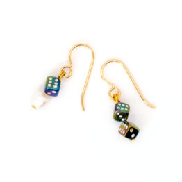 DANGLE DICE EARRINGS WITH PEARL